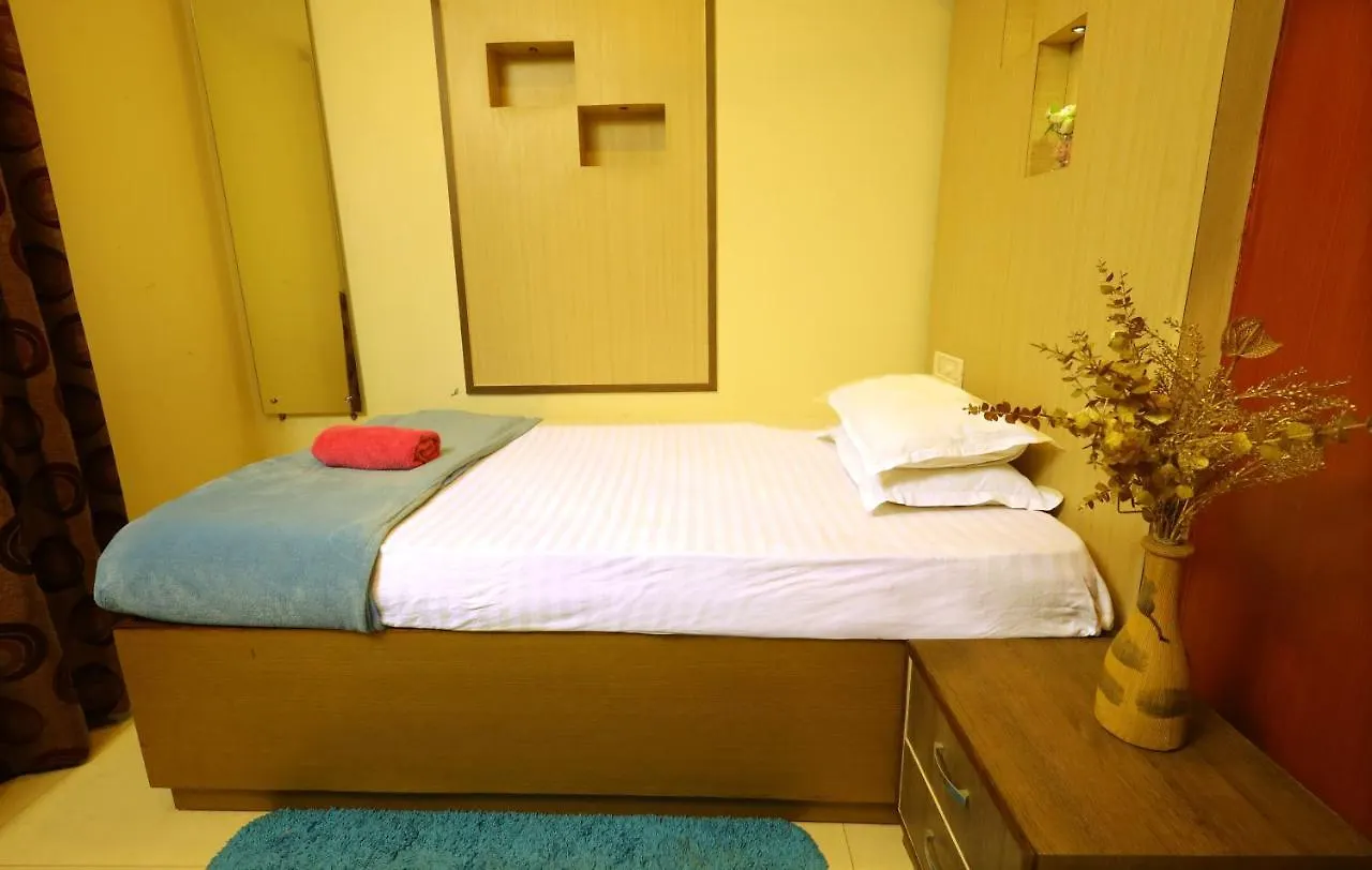 奥伊克斯凯里亚德酒店 Kochi 0*,  印度